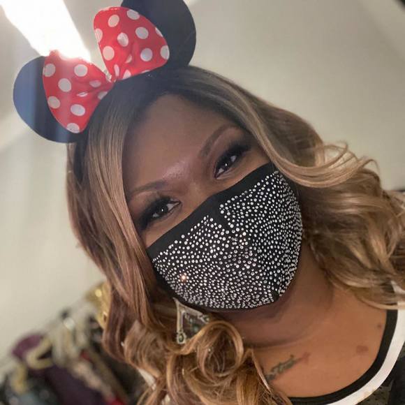 Meet your Posher, Emily - Picture 1 of 1